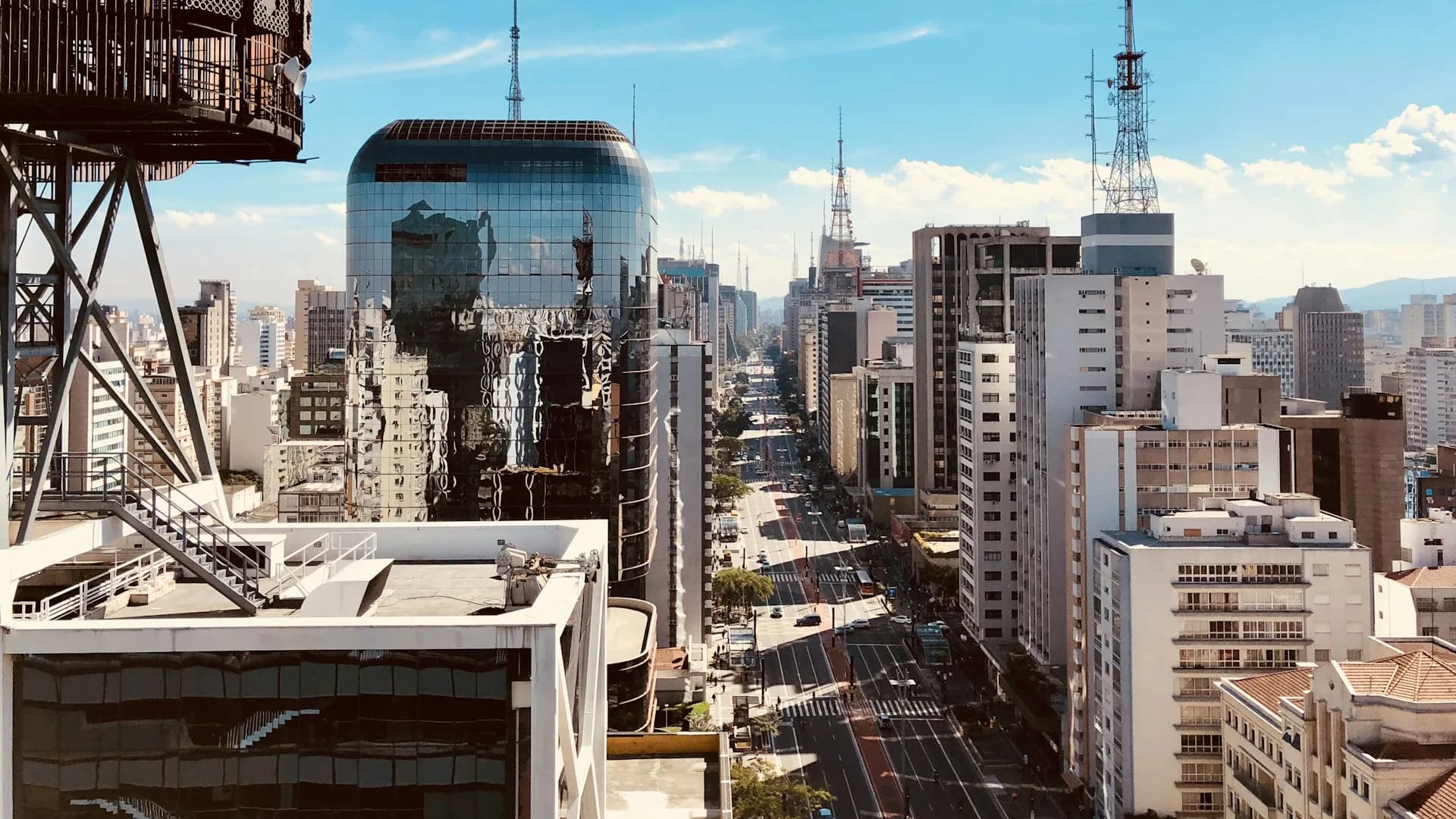 Prédios comerciais do distrito financeiro de São Paulo